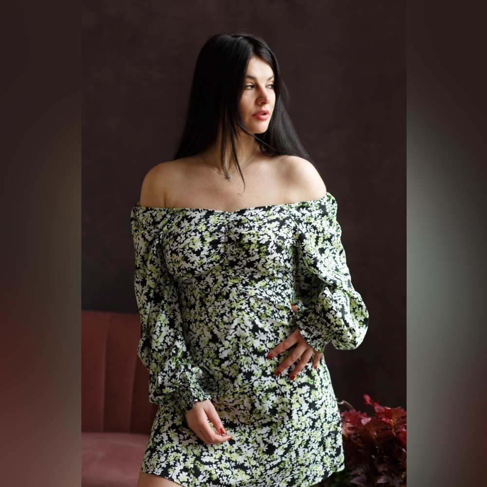 VERO MODA
Chaddie Floral Long Sleeve Ruched Minidress